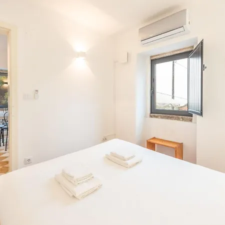 Prázdninový dům Guestready - Cozy House Of Rio Da Bica Sintra